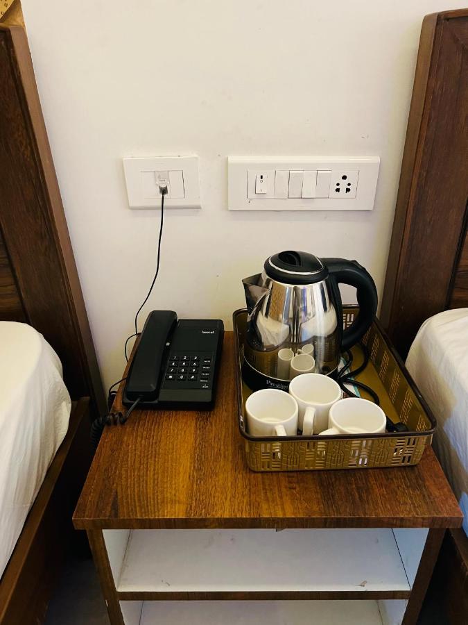 Raja Residency Hotel Alāndurai Kültér fotó