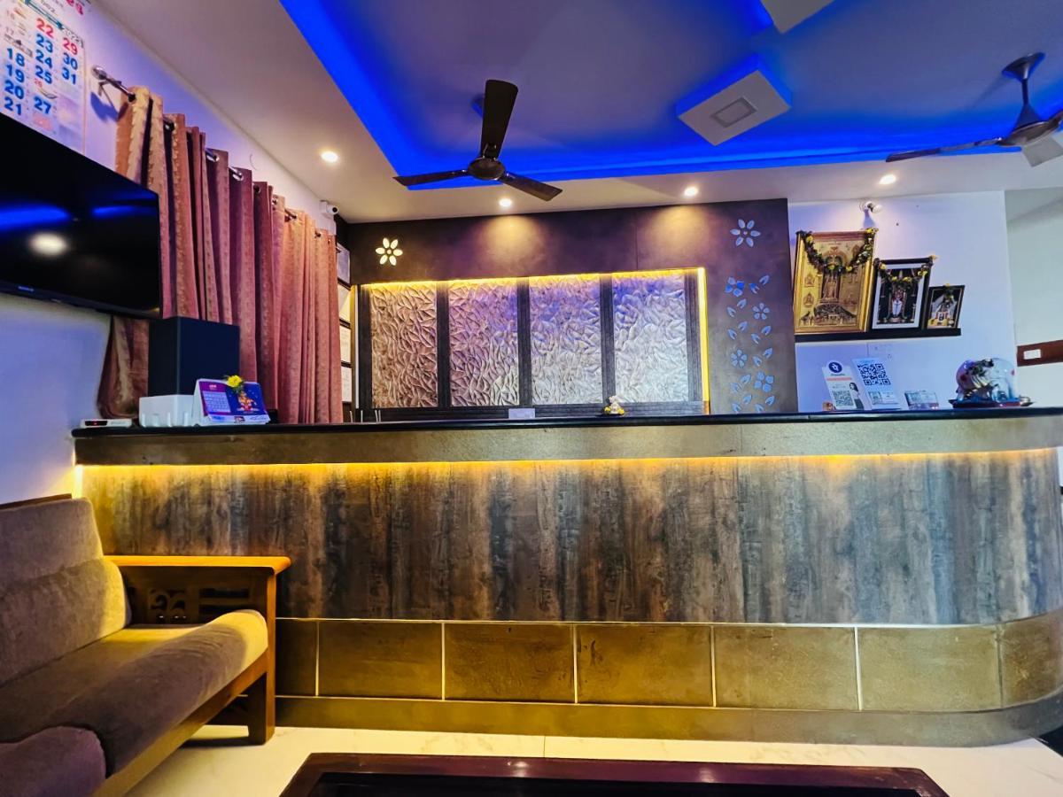 Raja Residency Hotel Alāndurai Kültér fotó