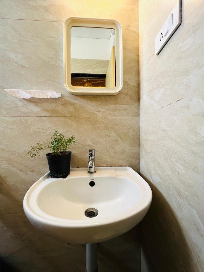 Raja Residency Hotel Alāndurai Kültér fotó