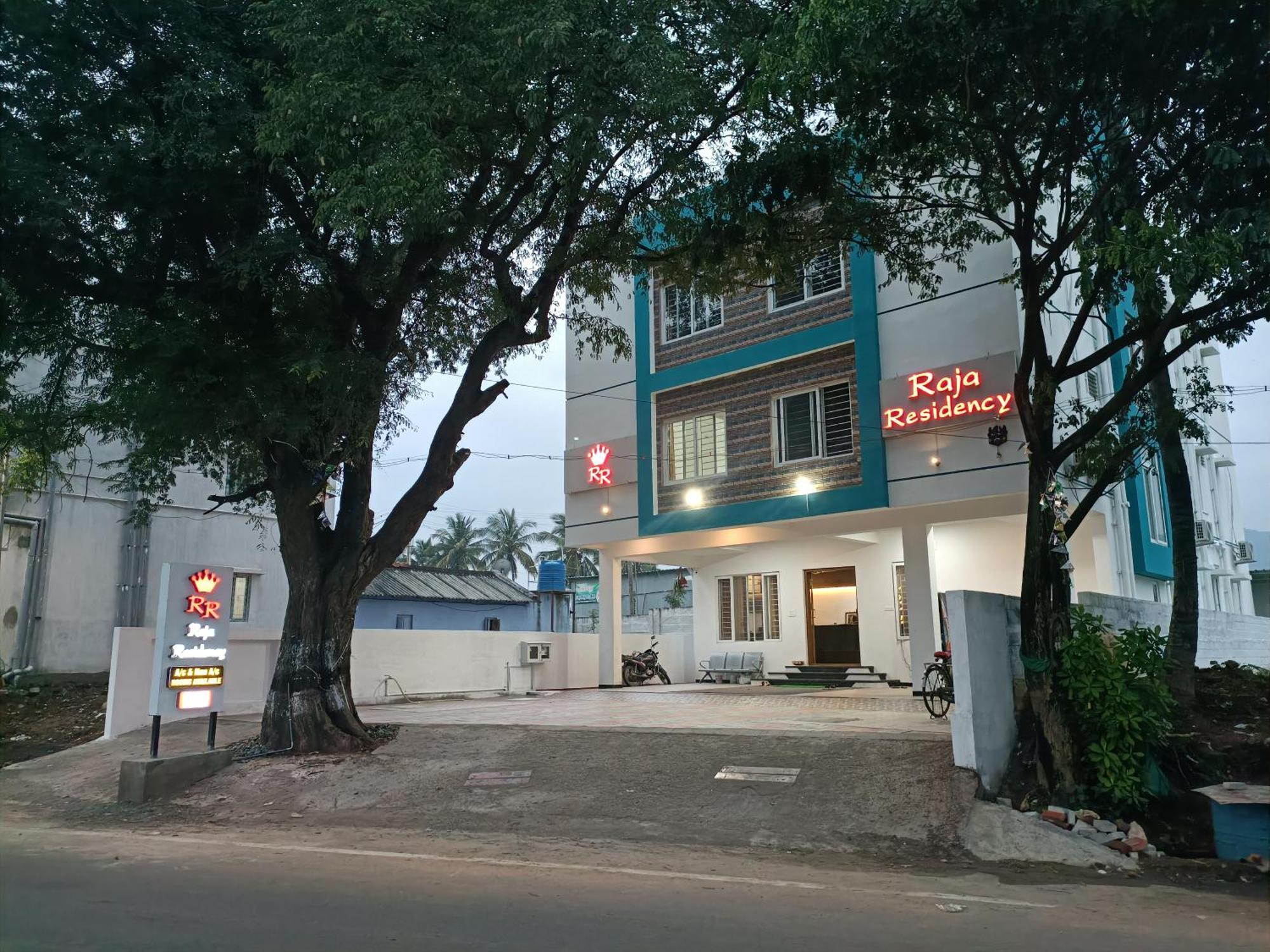 Raja Residency Hotel Alāndurai Kültér fotó